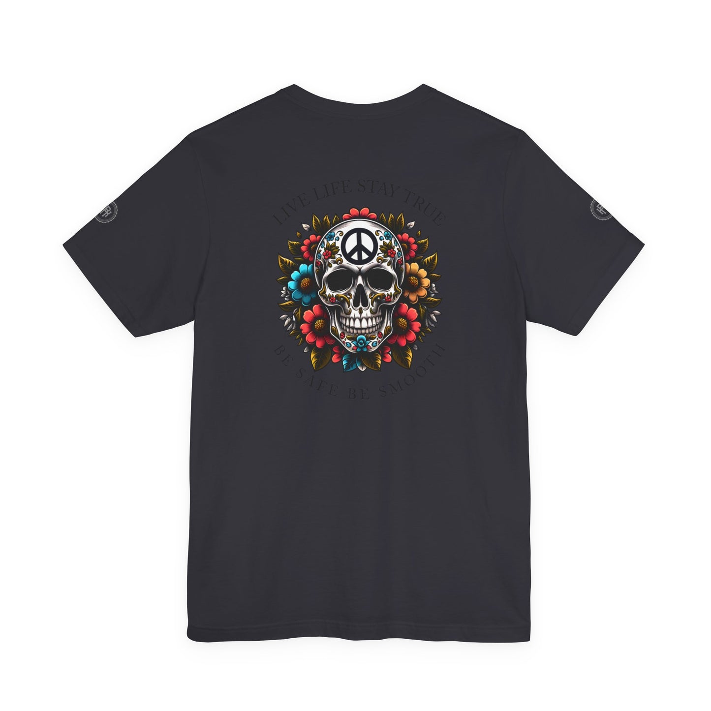 Skull Artwork Tee - Live Life Stay True, Unisex Graphic T-Shirt, Peaceful Vibe Tee, Motivational Shirt for Everyday Wear, Unique Gift Idea,