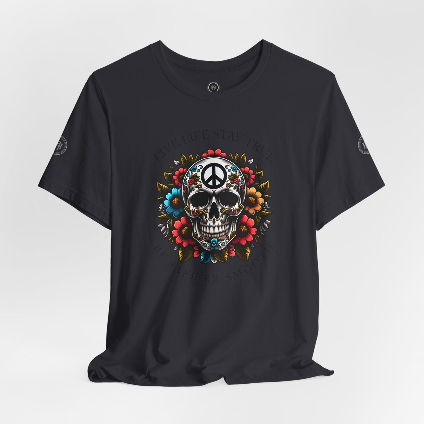 Skull Artwork Tee - Live Life Stay True, Unisex Graphic T-Shirt, Peaceful Vibe Tee, Motivational Shirt for Everyday Wear, Unique Gift Idea,
