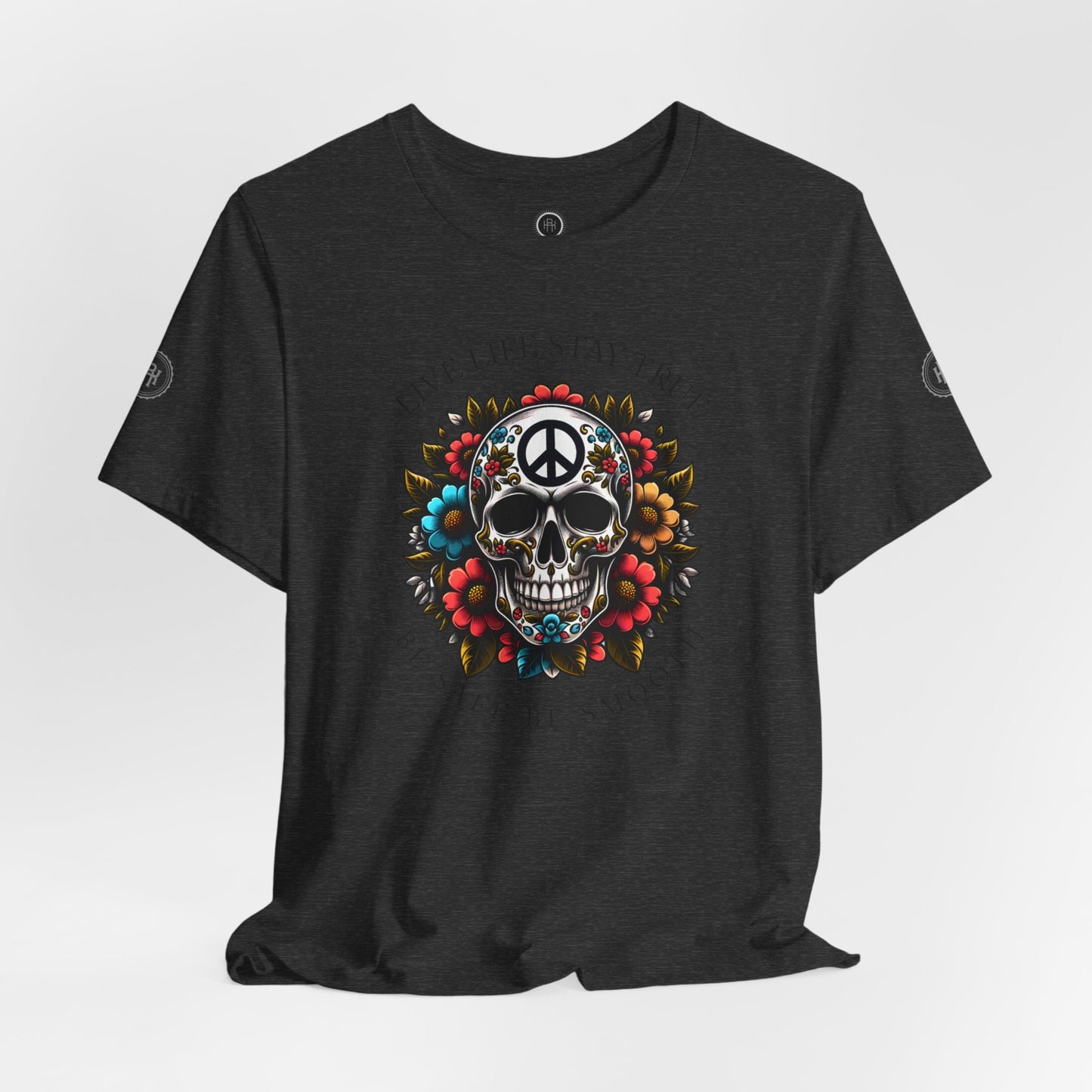 Skull Artwork Tee - Live Life Stay True, Unisex Graphic T-Shirt, Peaceful Vibe Tee, Motivational Shirt for Everyday Wear, Unique Gift Idea,